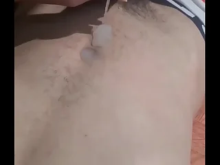 TWINK H&Eacute;TERO GOZANDO NA SCOLA